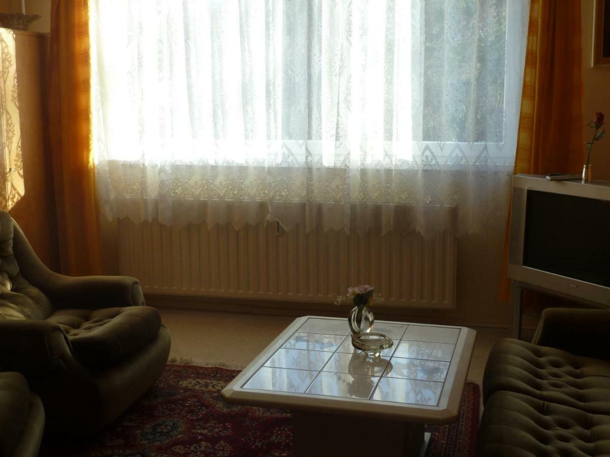 Apartman Klasterni Ческа-Липа Экстерьер фото